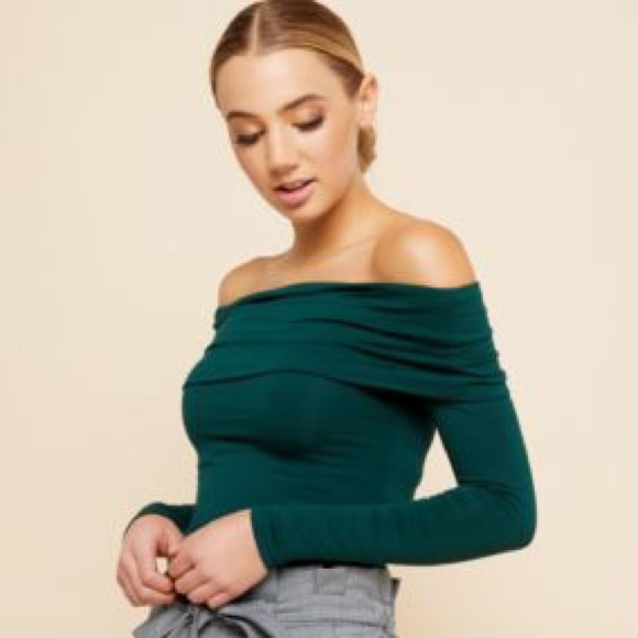 Polly & Esther Tops - Green Off-the-shoulder Top